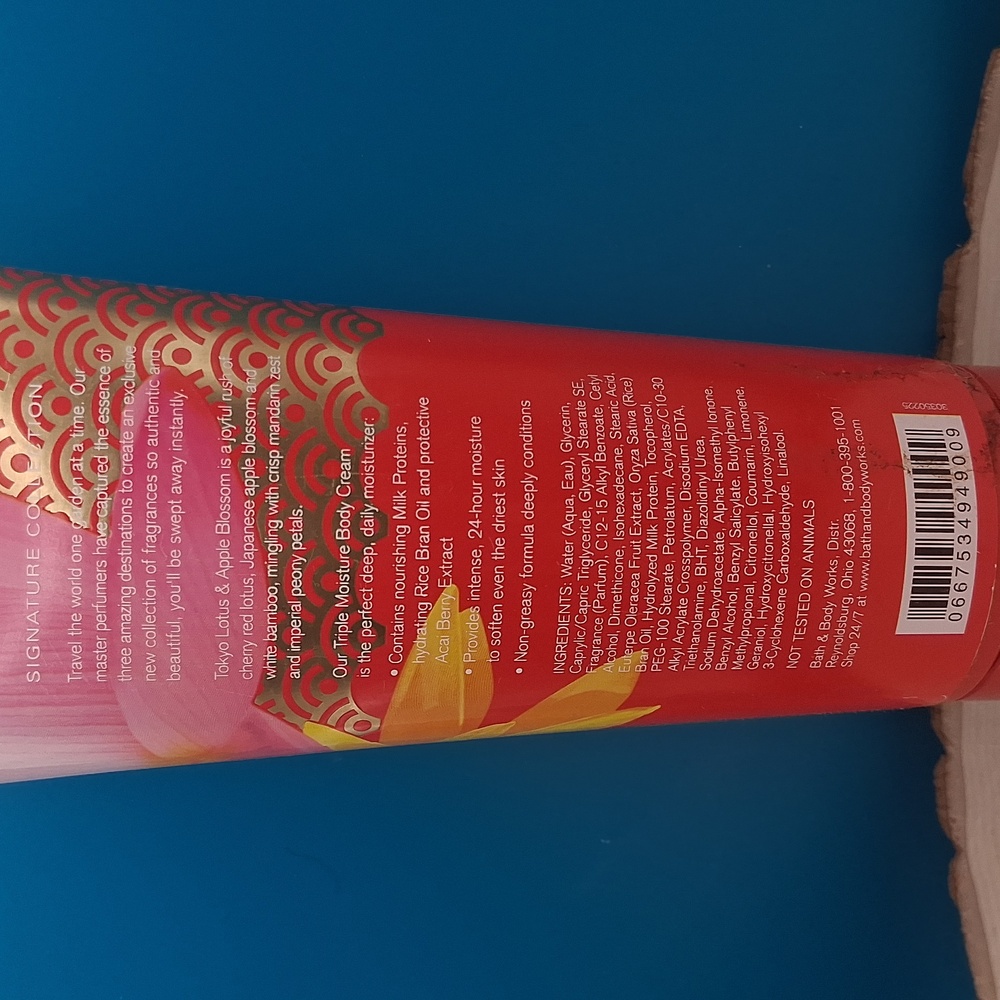 Bath&BodyWorks Tokyo Lotus&Apple Blossom Body Lotion and Shower Gel Set-Retired - Picture 4 of 6